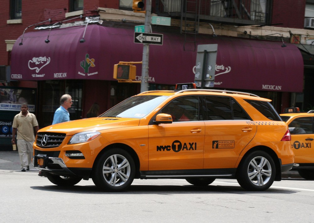 mercedes_taxi