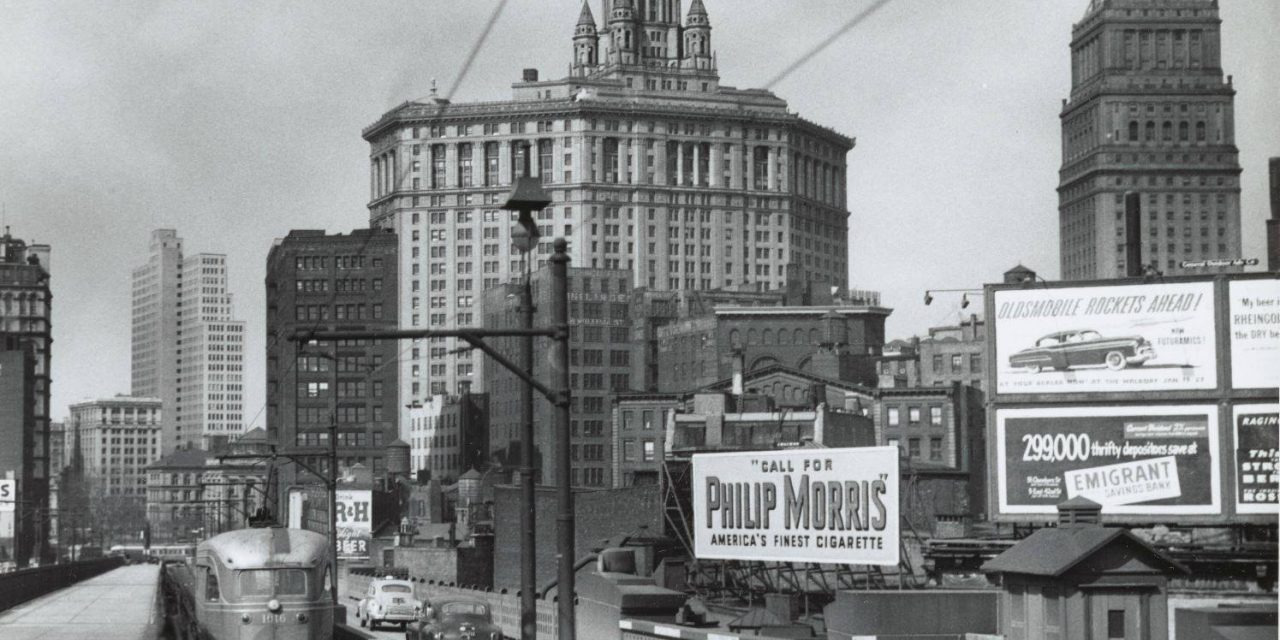 Трамвай идет по Бруклинскому мосту, 1950 год